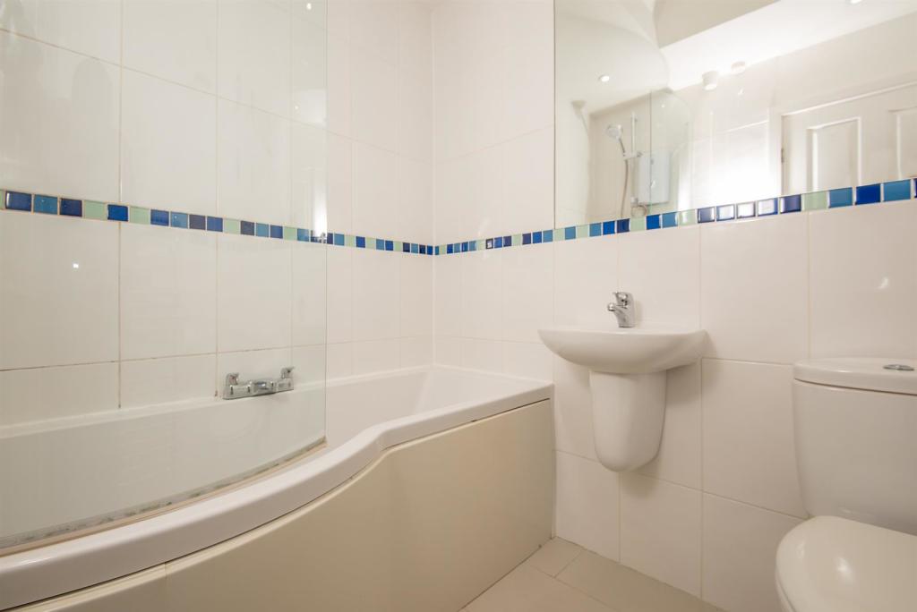 Bathroom.jpeg