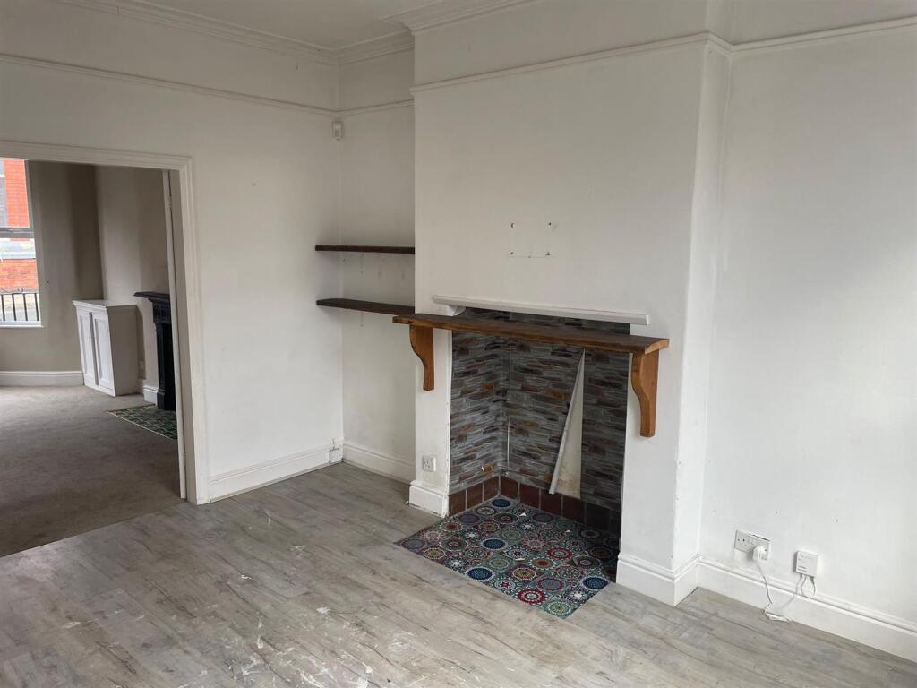 WhatsApp Image 2025-08-29 at 12.15.08_d94afeb4.jpg