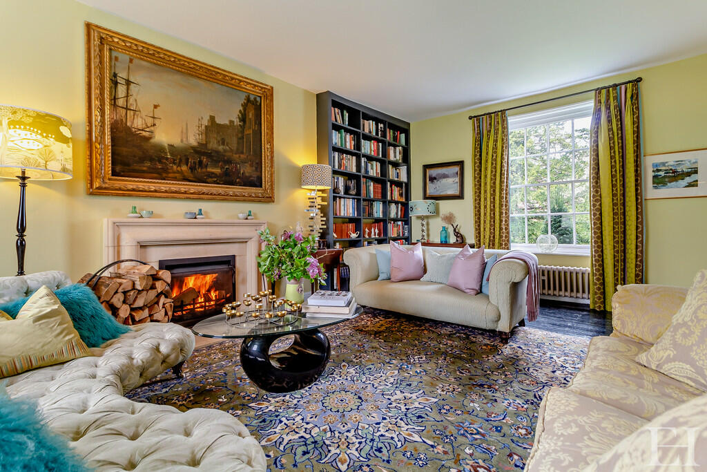 8586774-interiorw...