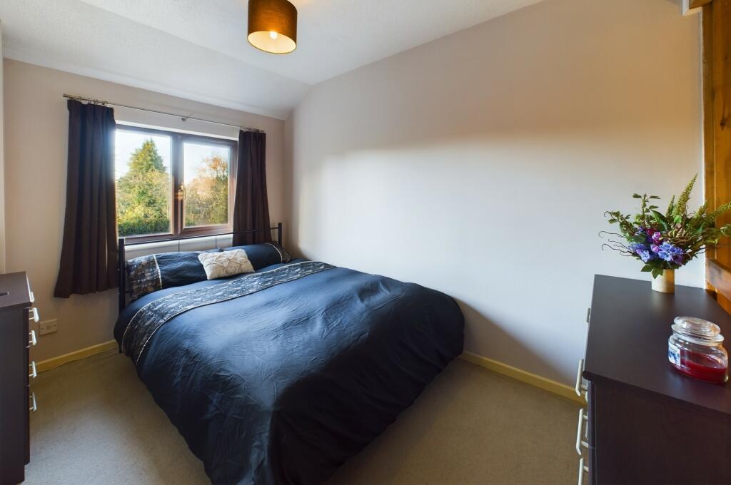 CAM02545G0-PR0281-STILL014