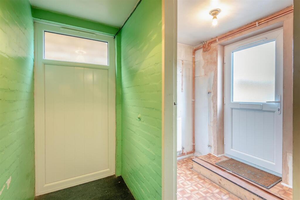 8637166-interior15.jpg