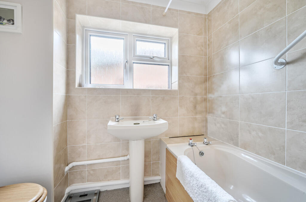 1353242-17-68c822...