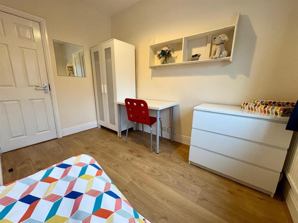 4 P121 1B 2 1Jul25.jpg