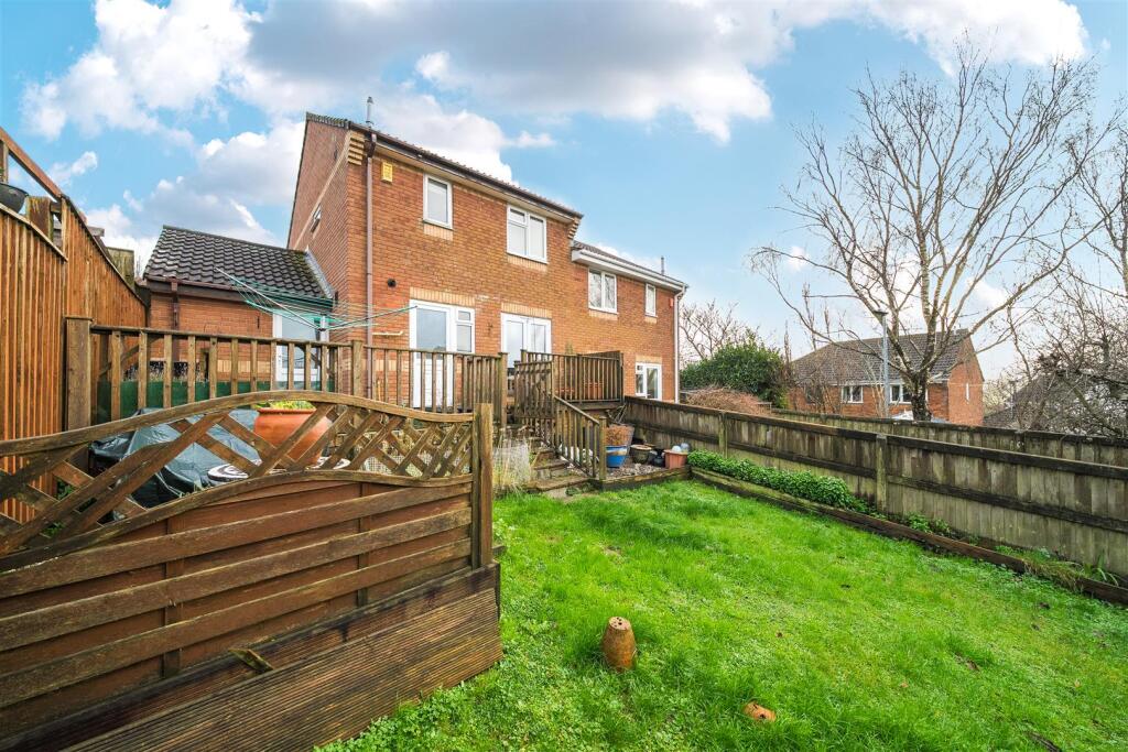 Primrose Garden..jpg