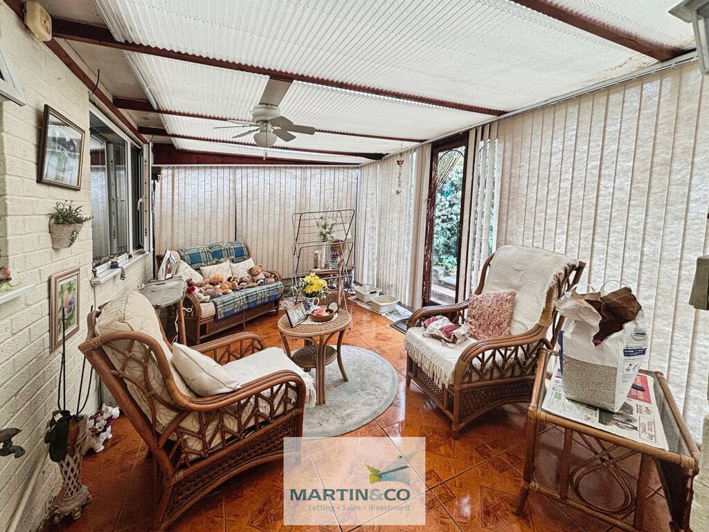 6b8ca6d3-0-4E3B-9...