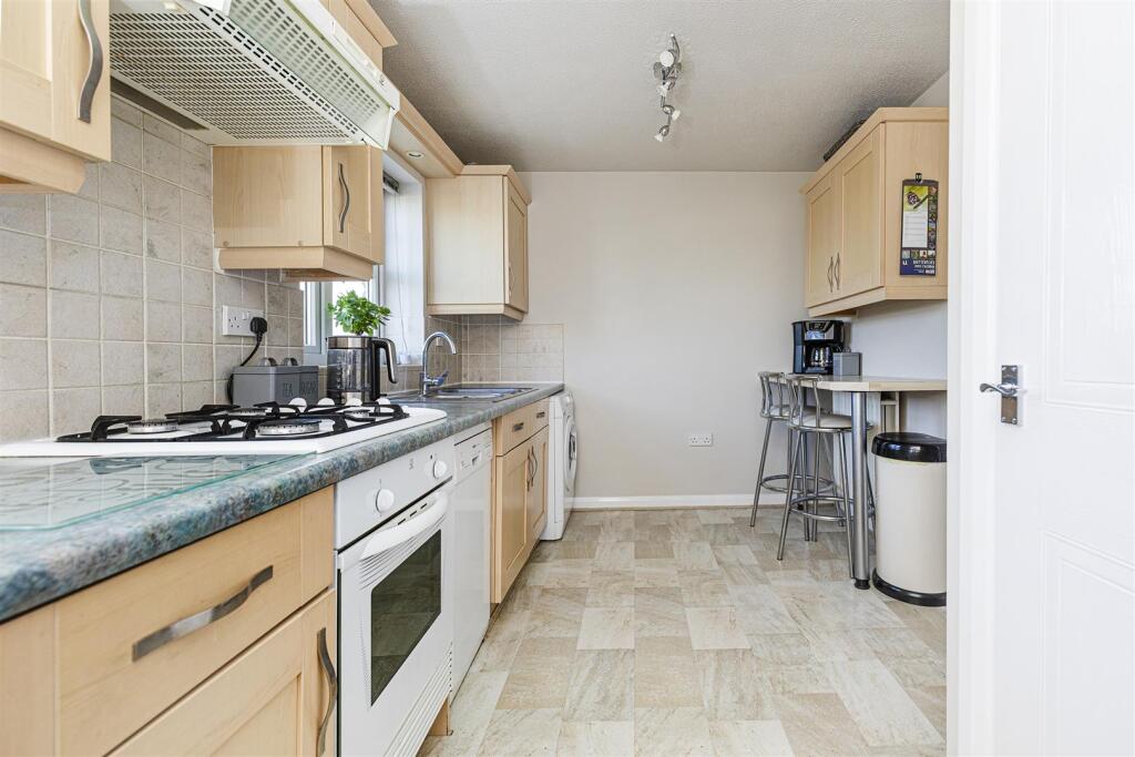 Bramleys Estate Agents - High Bank Close - Elland 