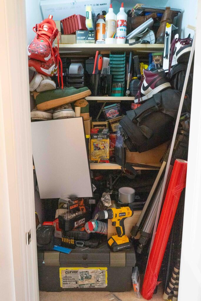 STORAGE CUPBOARD