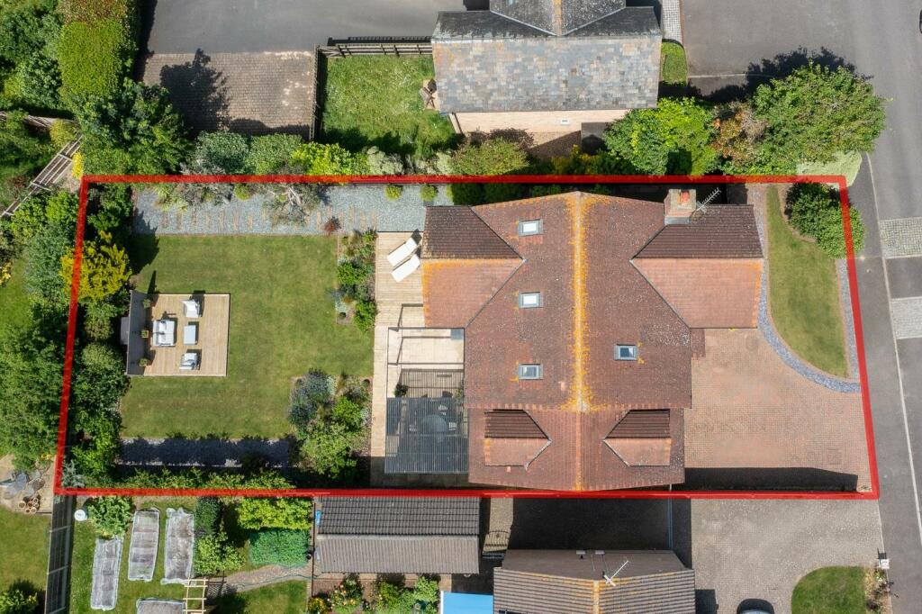 5 Cobb Close-9.JPG
