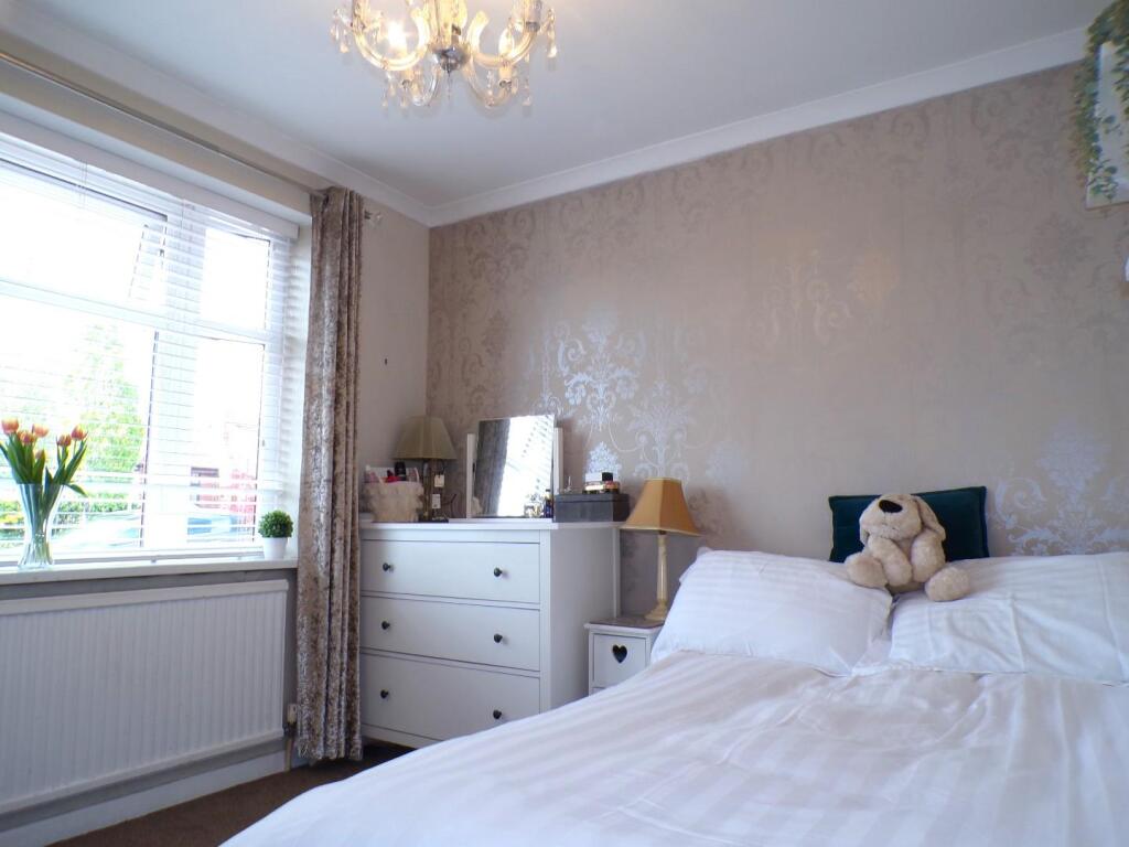 RichmondRd16bed2.JPG