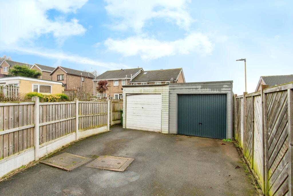 Garage &amp; Driveway