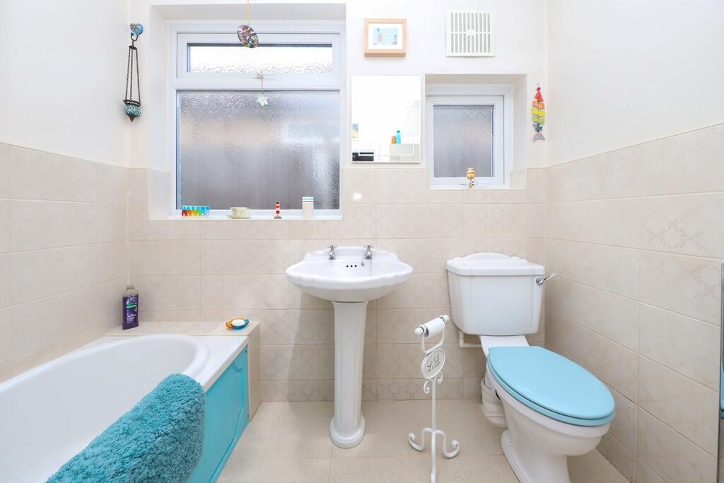 47 Harlyn Drive (...