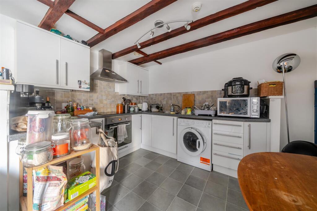 Kitchen.jpg