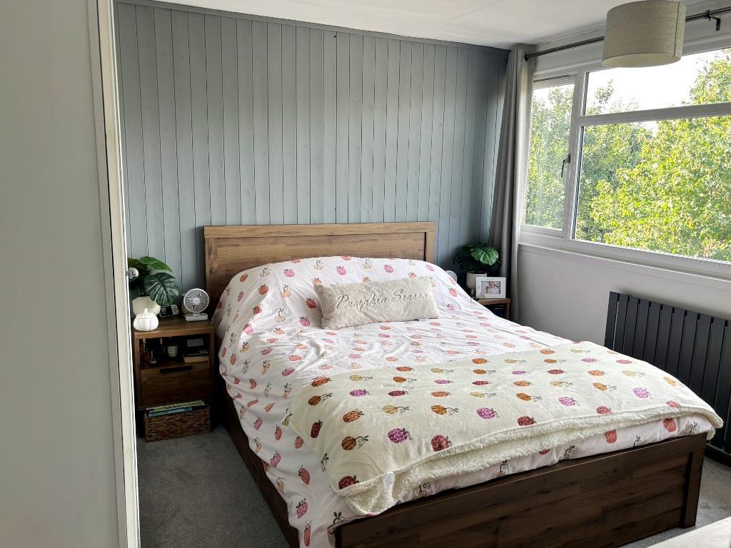 Bedroom One (2).JPEG
