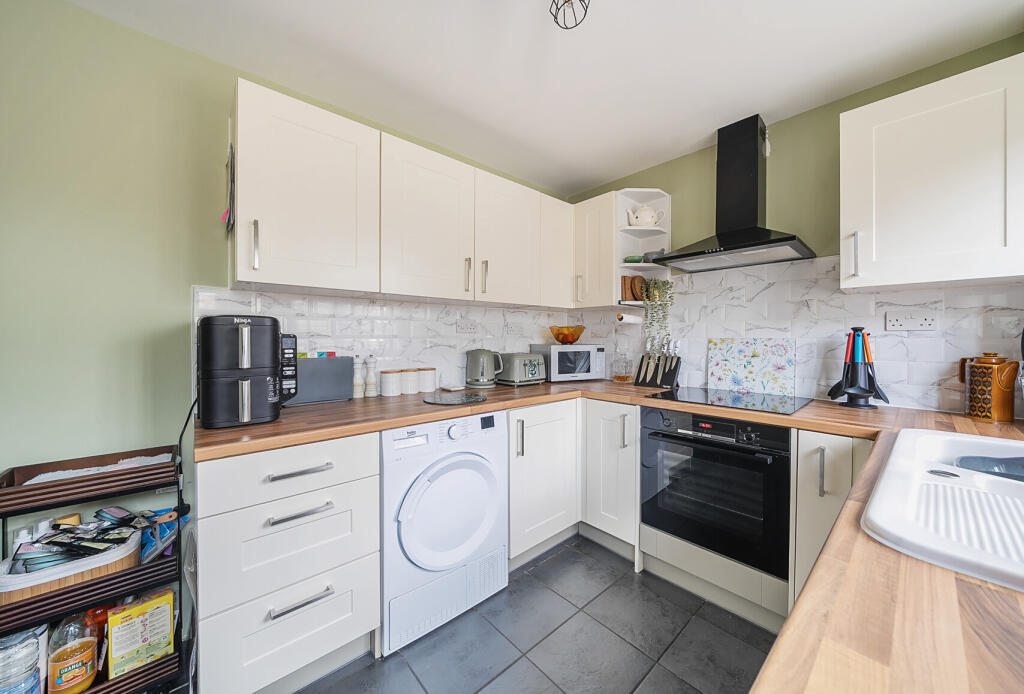 1330789-12-688b9c...