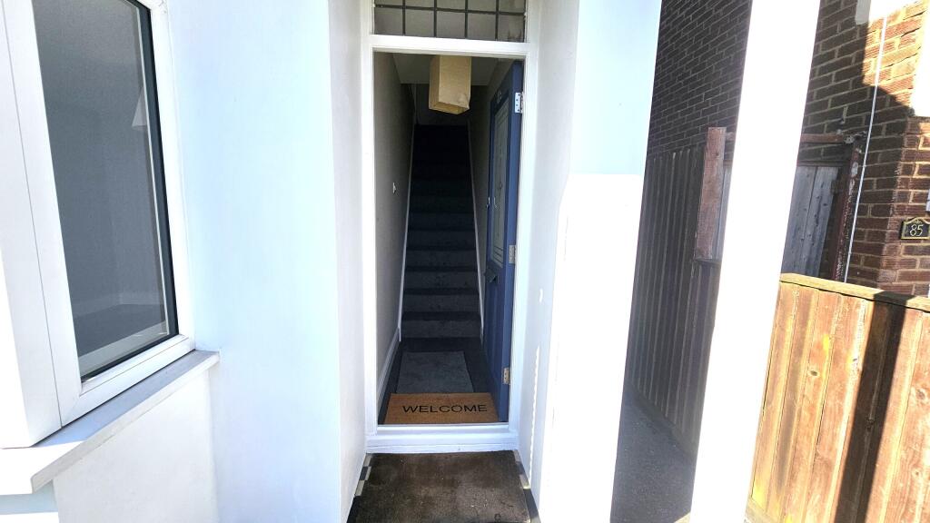 New 83b entrance