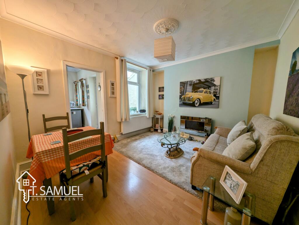 Reception Room 2XL_20241128_141452083~2