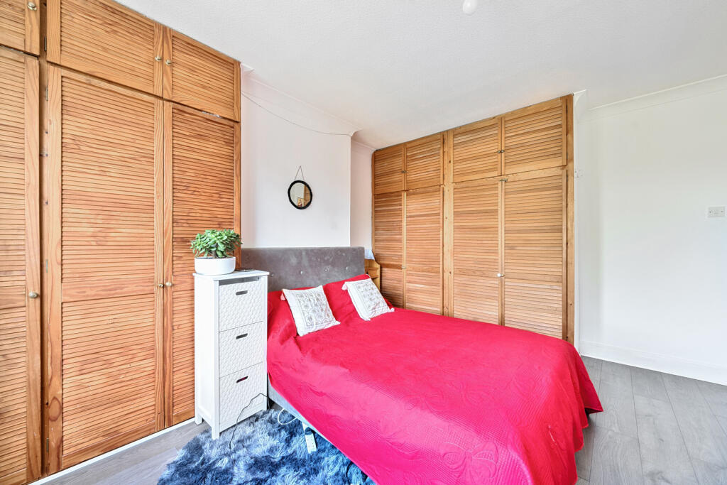 1289854-33-682dff...