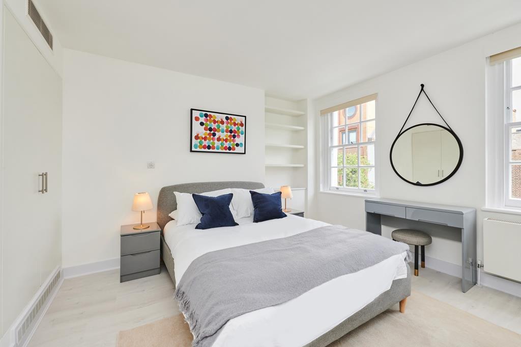 bedroom (1).jpg
