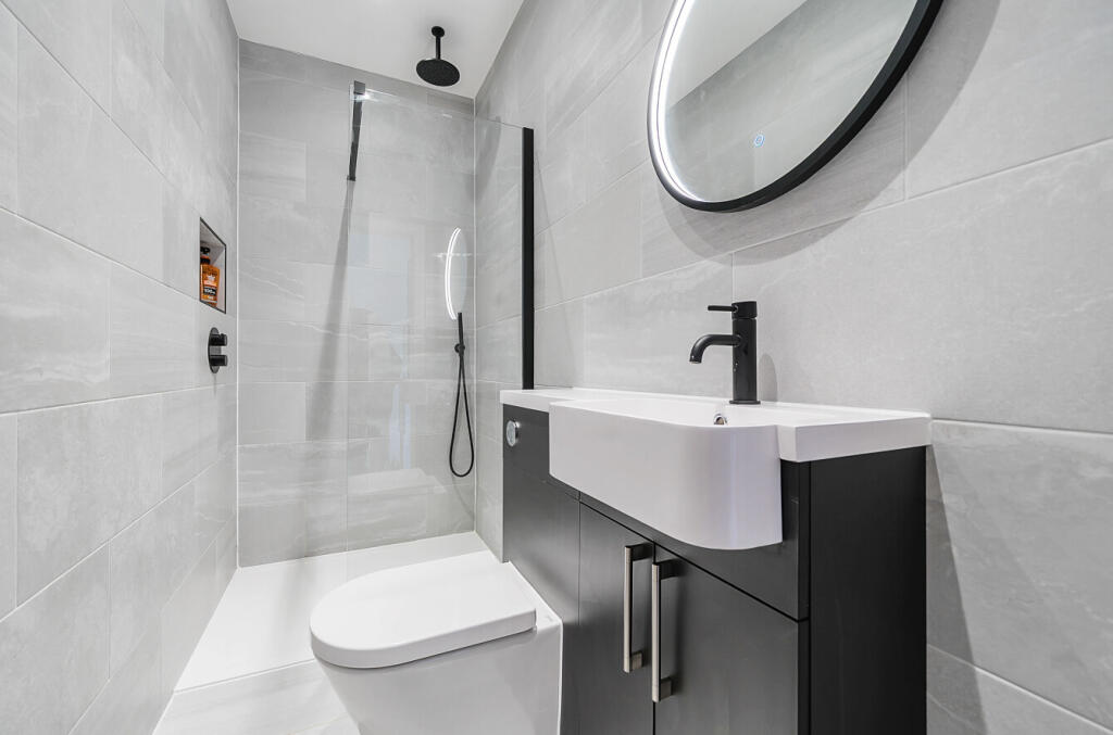 1331198-13-688a16...