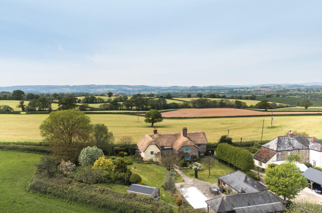 1282345 (10) D.jp...