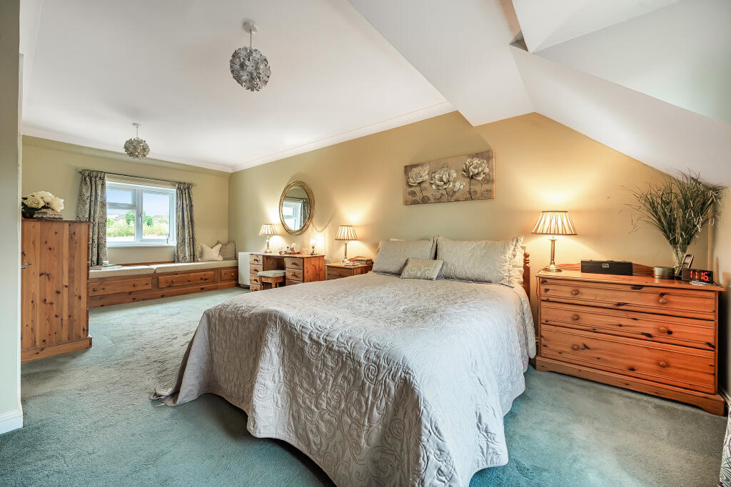 Principal bedroom