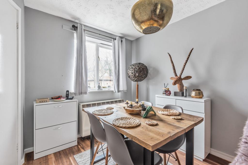 Sitting room / Dining Room