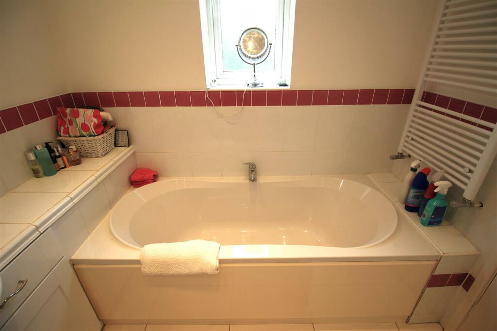 MASTER-SUITE