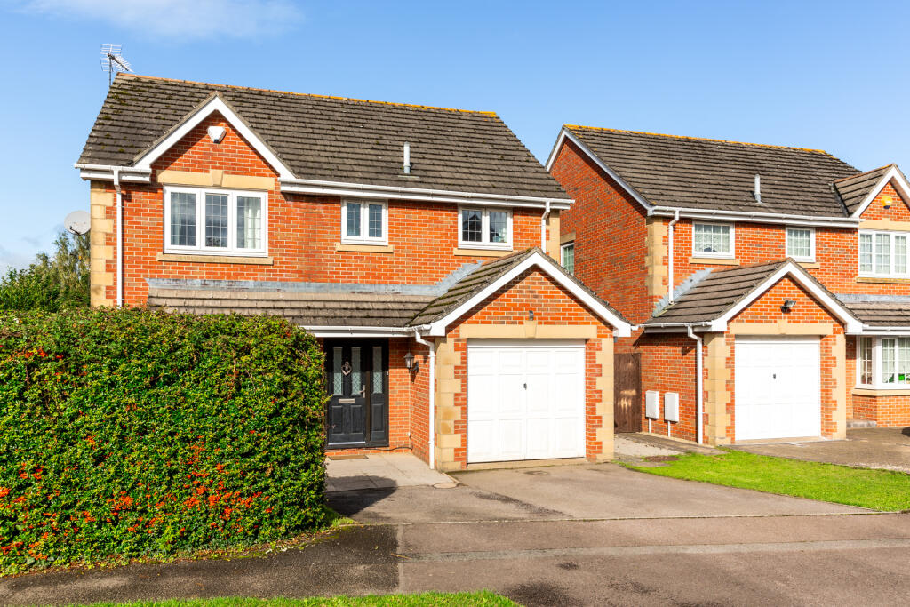Robinson-David-Estate-Agents-Gloucester-Cherringto