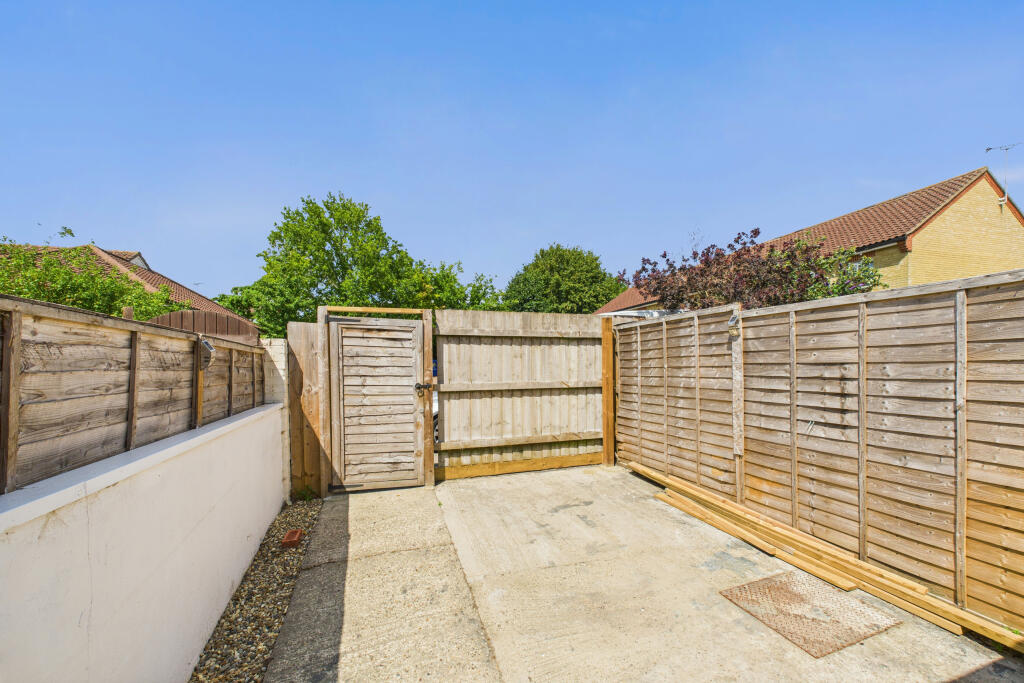 CAM05454G0-PR0036-STILL011