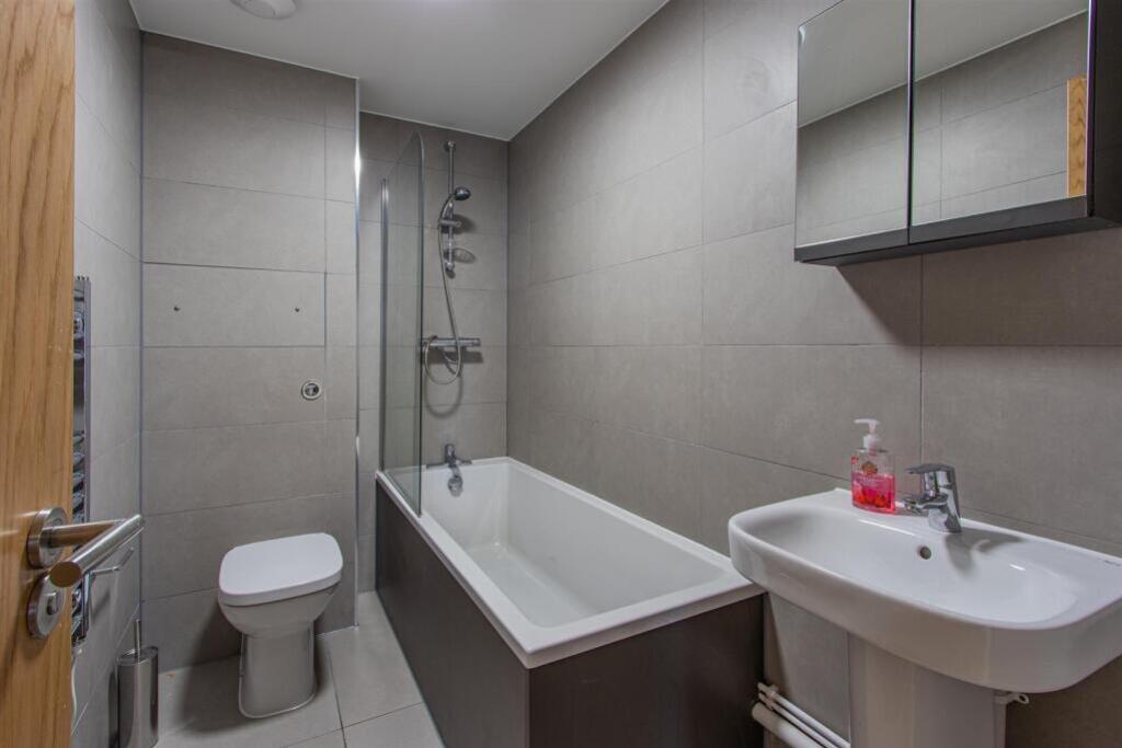 118756_33943303_IMG_03_0000