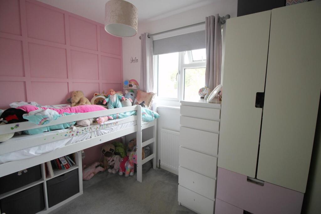 Bed 3.JPG