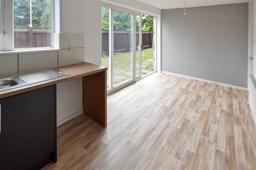 DSC_0696 - Copy (2).JPG