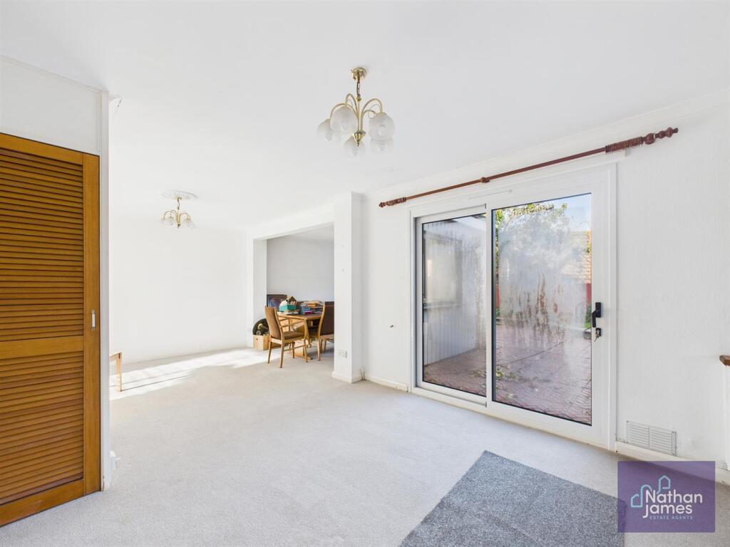 Living/Dining Room