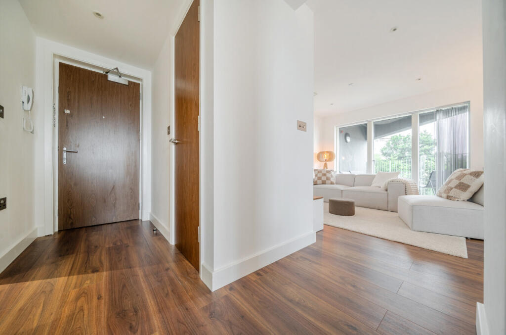 1344471-11-68af49...