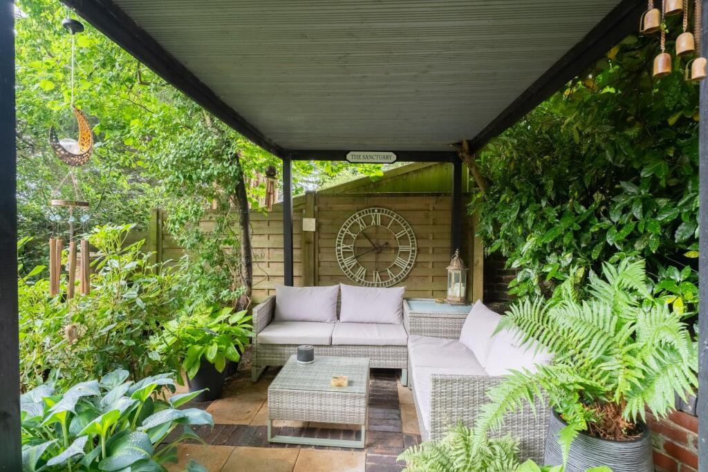 Vicarage Road-27.jpg