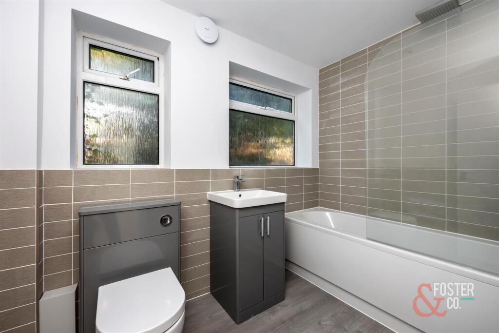 Mill Hill Close, 13-006.jpg