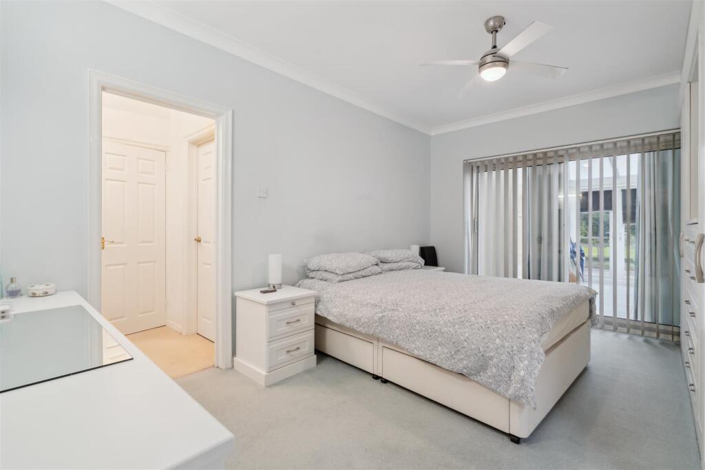 Bedroom 6 (Ground Floor)