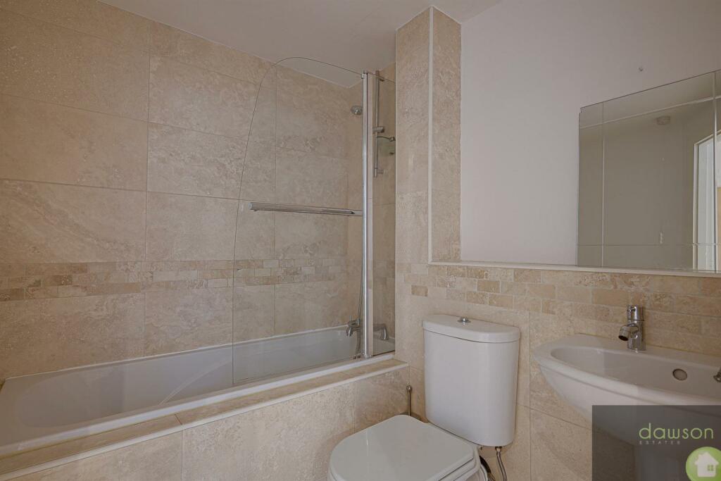 En-suite Bathroom