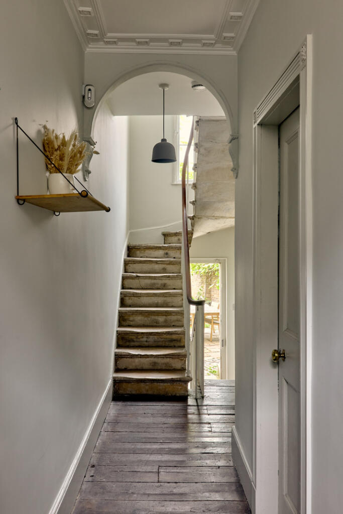 220159 - 12 Mare St, E2 06.jpg