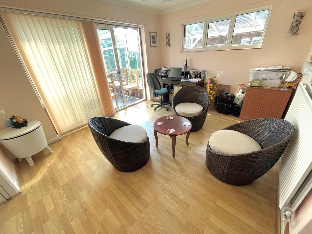 66 Parkside Avenu...
