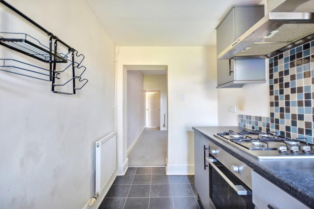 12 Albert Kitchen 4.jpg