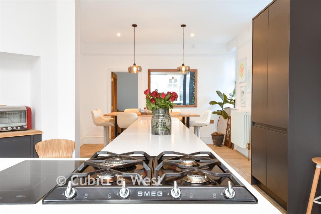 Internal Lifestyle Photograph