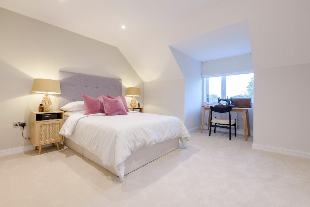 2nd Floor Suite