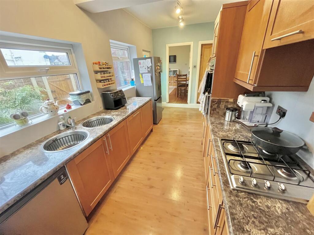 Kitchen 3