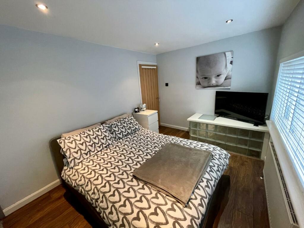 Bedroom One.jpg