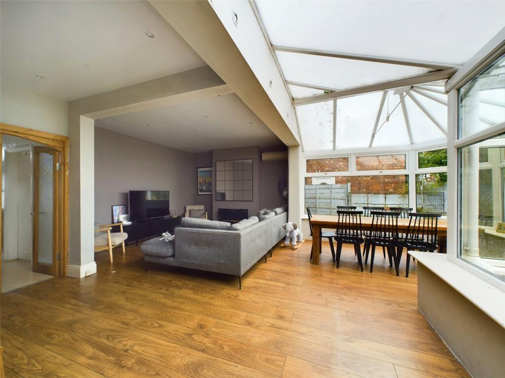 Picture No. 05