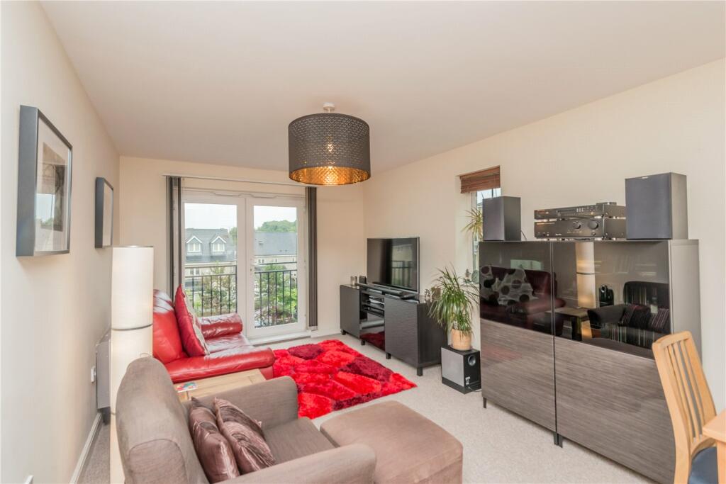 Lounge/Kitchen