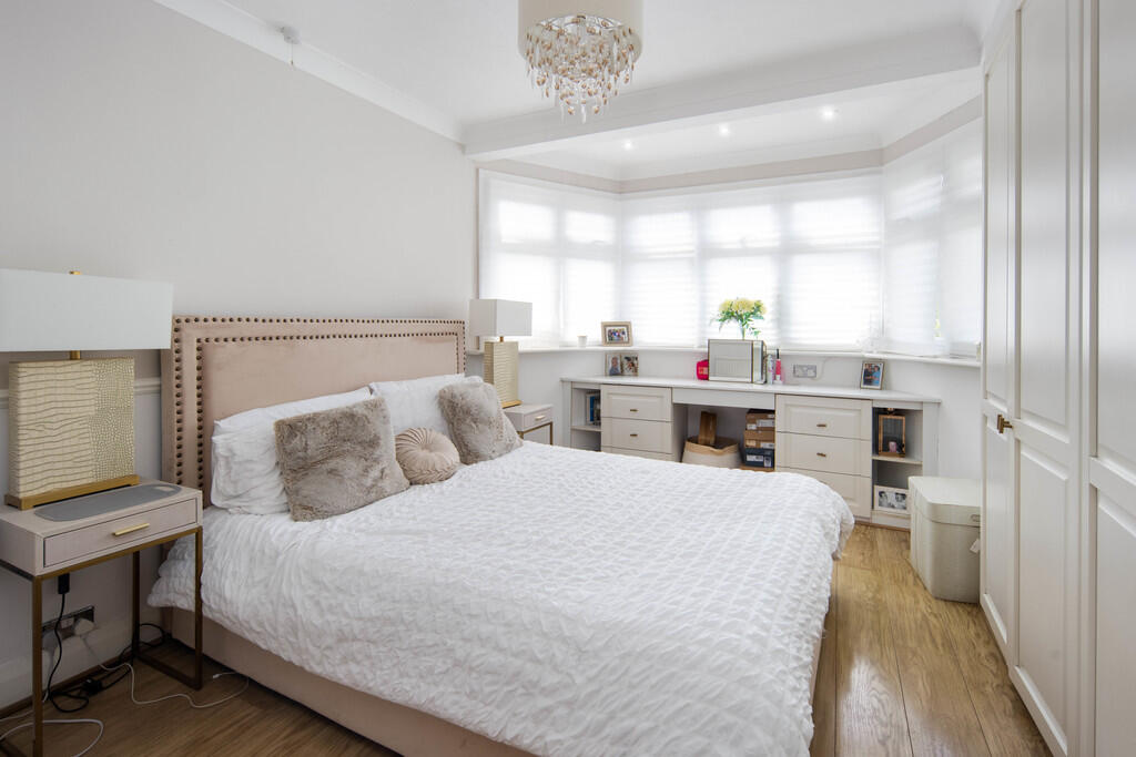 5_Bedroom 2