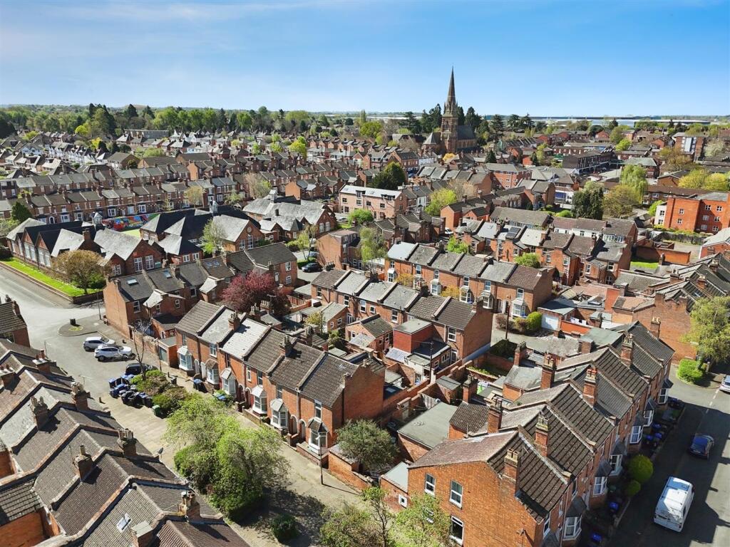 c84e4690--4AA1-8CEF-3971835F7BAC-30580-00000DD96E9