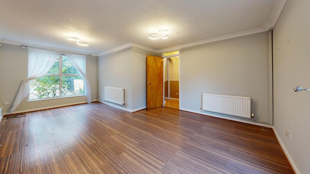 118 Covelees Wall, Winsor Park Estate, Beckton, London, E6 6WF